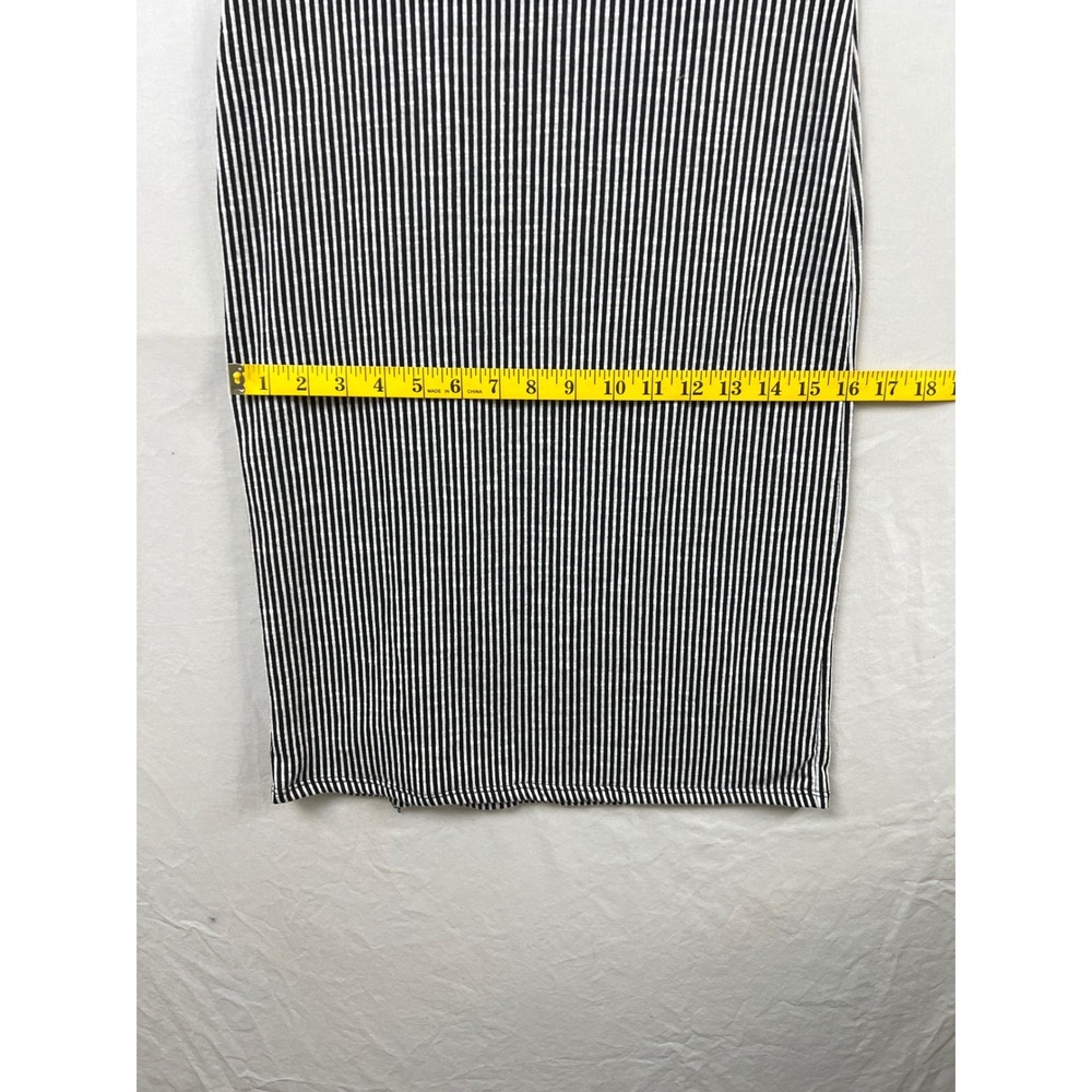 Caution to the Wind Dress Womens Large Black White Striped Ribbed Faux Button L - Picture 8 of 9